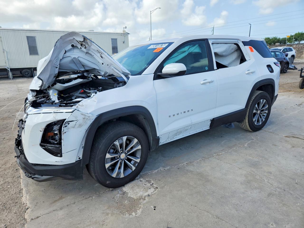 2026 Chevrolet Equinox FWD LT, VIN 3GNAXHEG7TL321438 — Front end