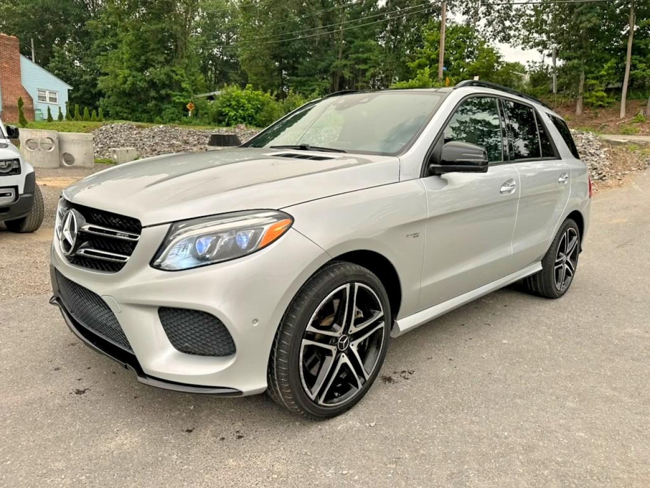 2018 Mercedes-Benz GLE 43 AMG, VIN 4JGDA6EB1JB074931 — Minor dents and scratches