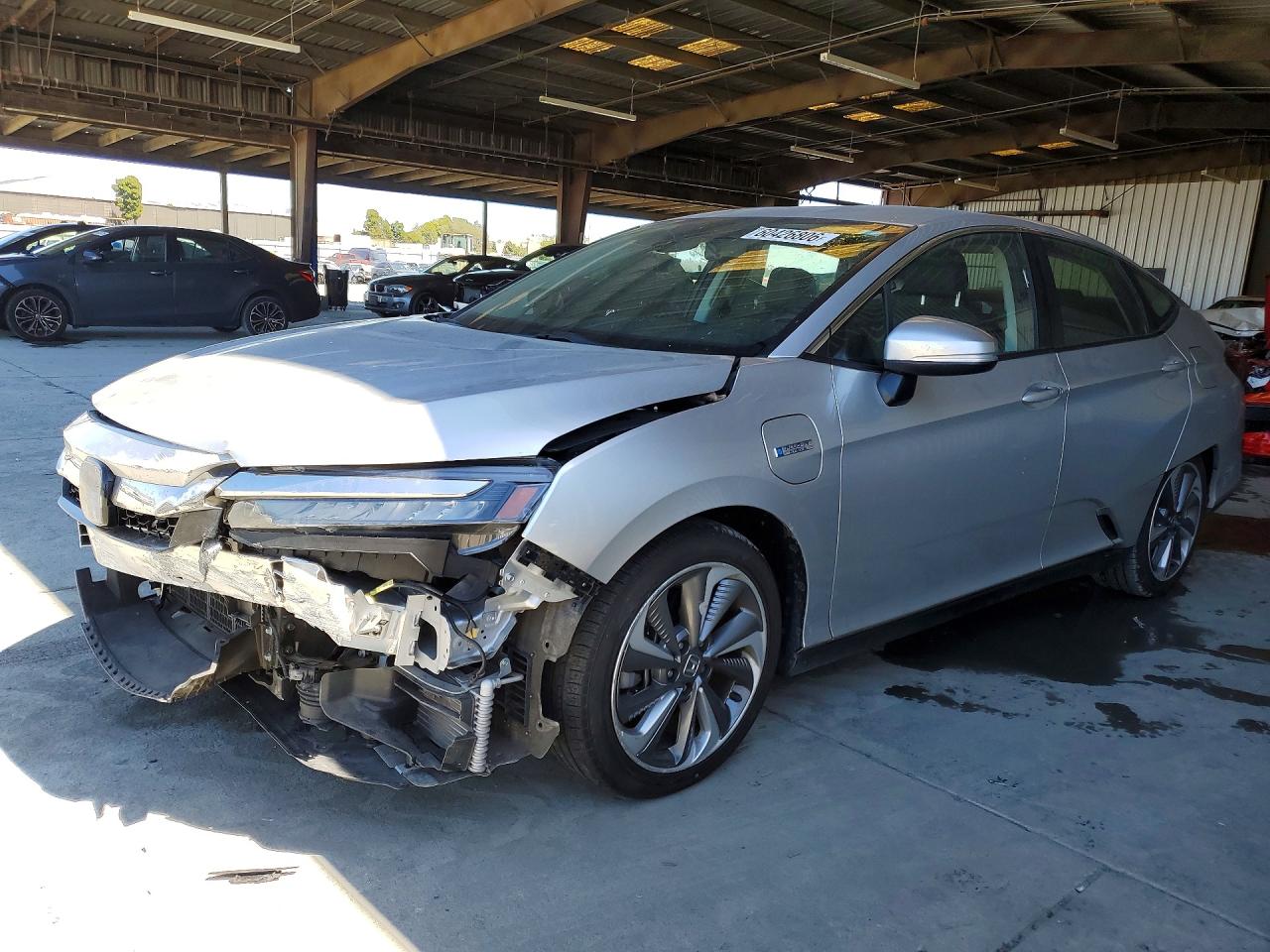 2021 Honda Clarity Touring, VIN JHMZC5F30MC002007 — Front end