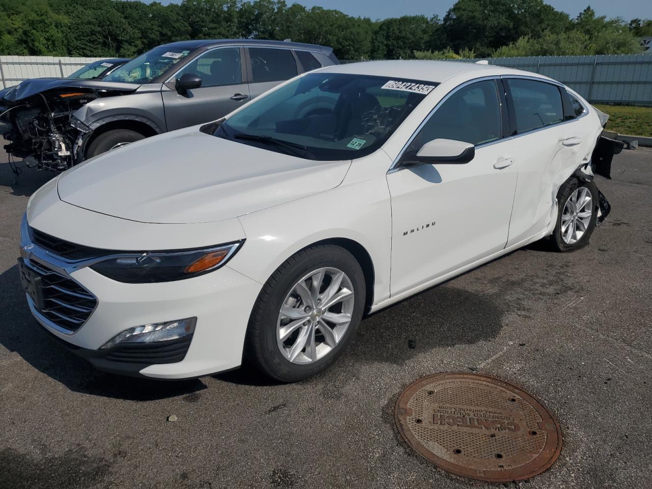 2025 Chevrolet Malibu LT, VIN 1G1ZD5ST2SF154962 — Бок