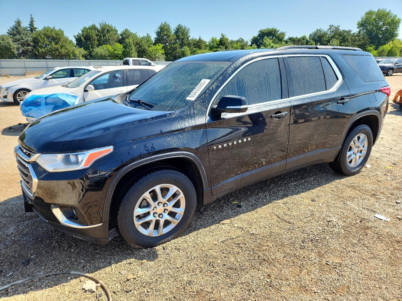 2019 Chevrolet Traverse LT Cloth, VIN 1GNERGKW8KJ103662 — Rear end