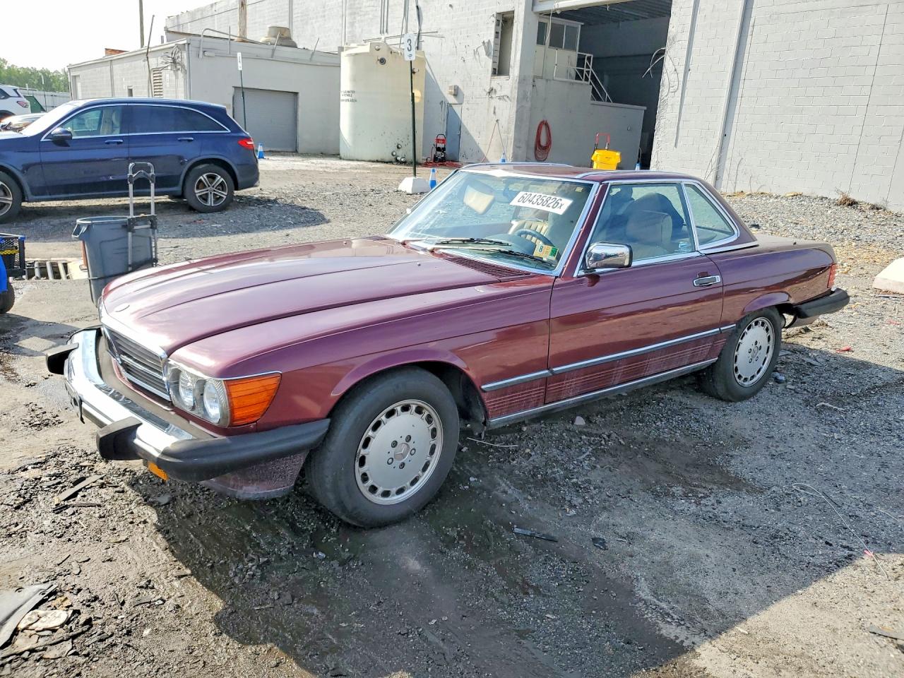 1989 Mercedes-Benz 560 SL, VIN WDBBA48DXKA098826 — Minor dents and scratches