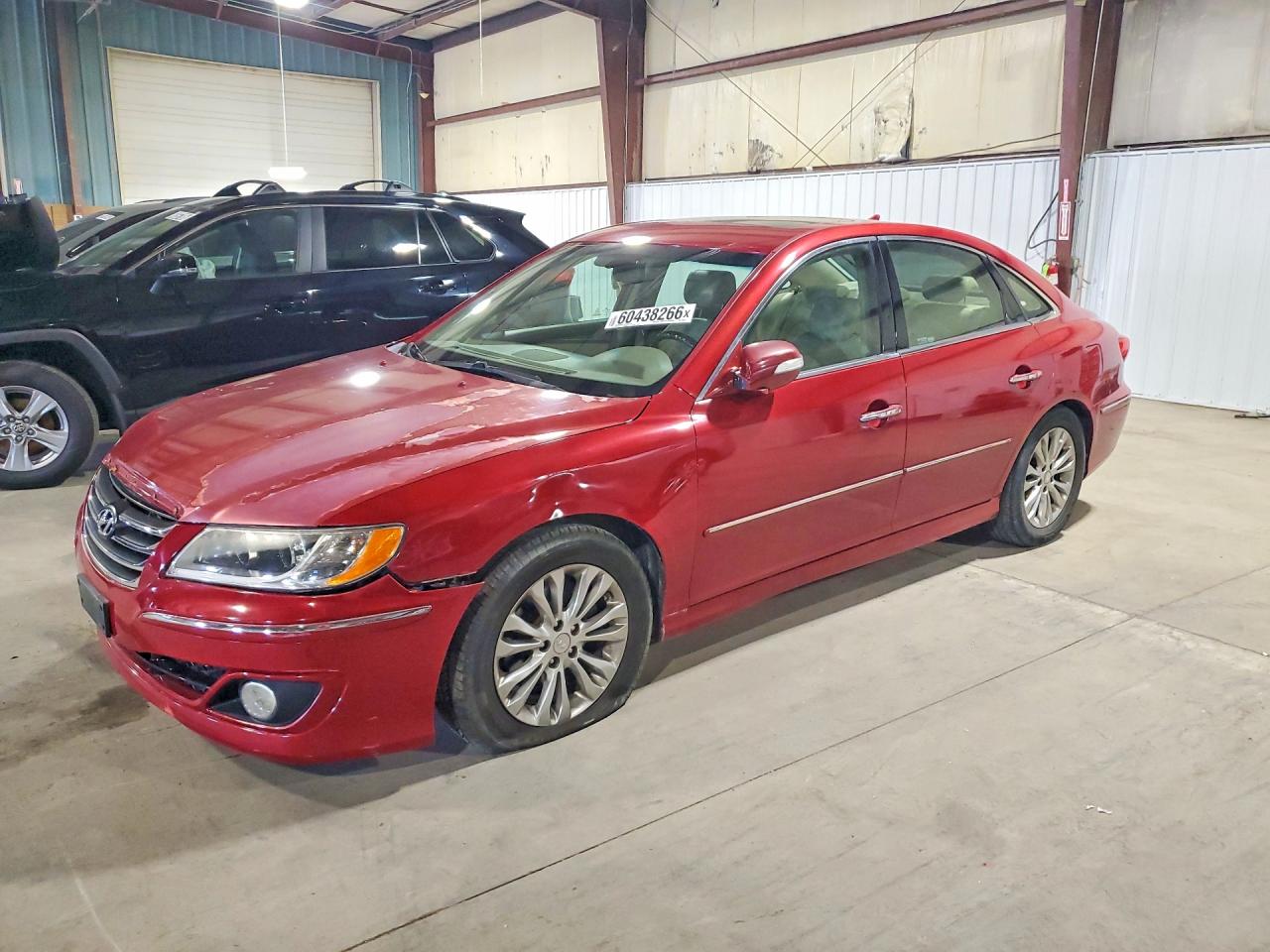 2011 Hyundai Azera Limited, VIN KMHFC4DF7BA538615 — Перед