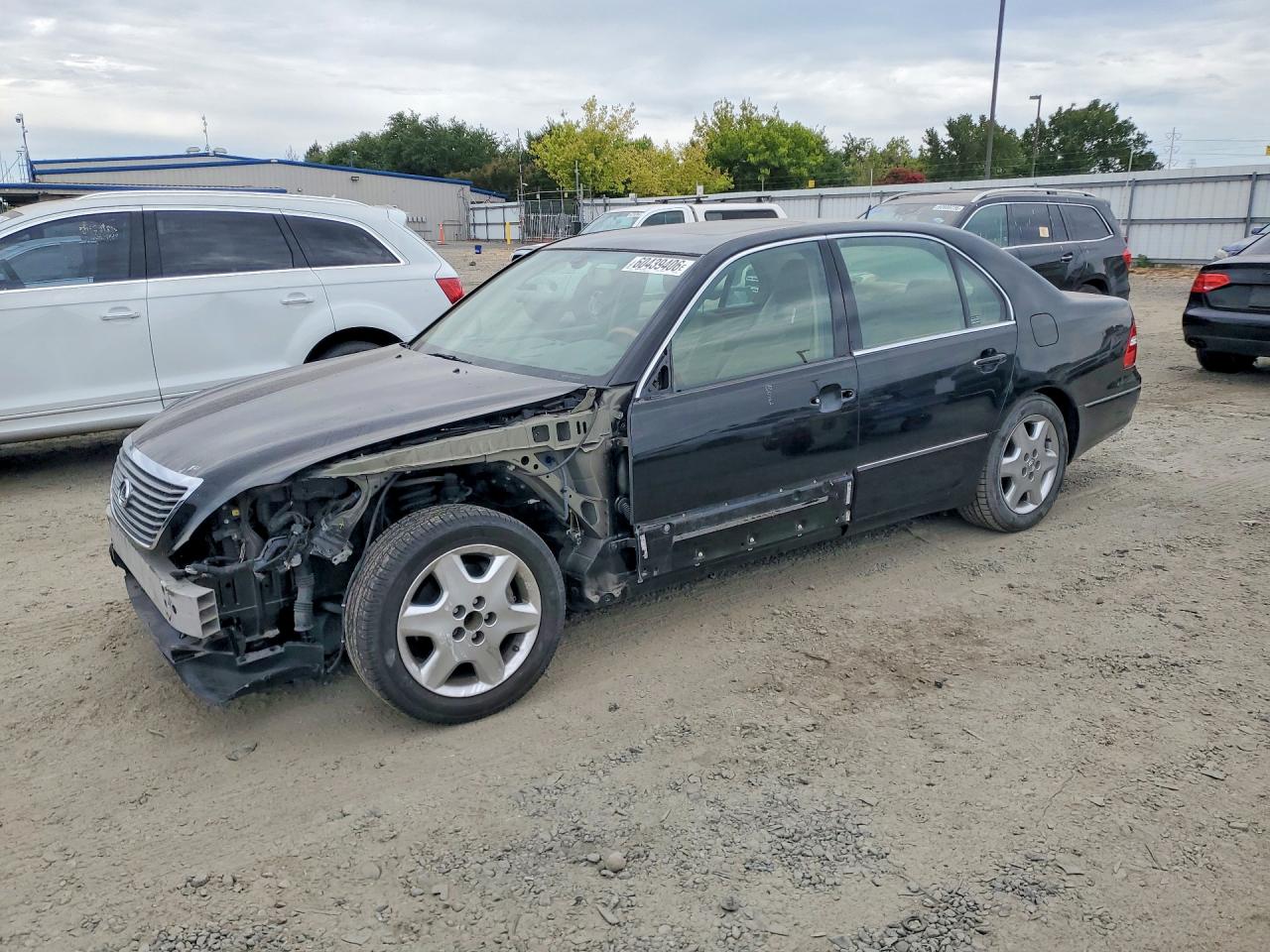 2004 Lexus LS 430, VIN JTHBN36F340138806 — Front end