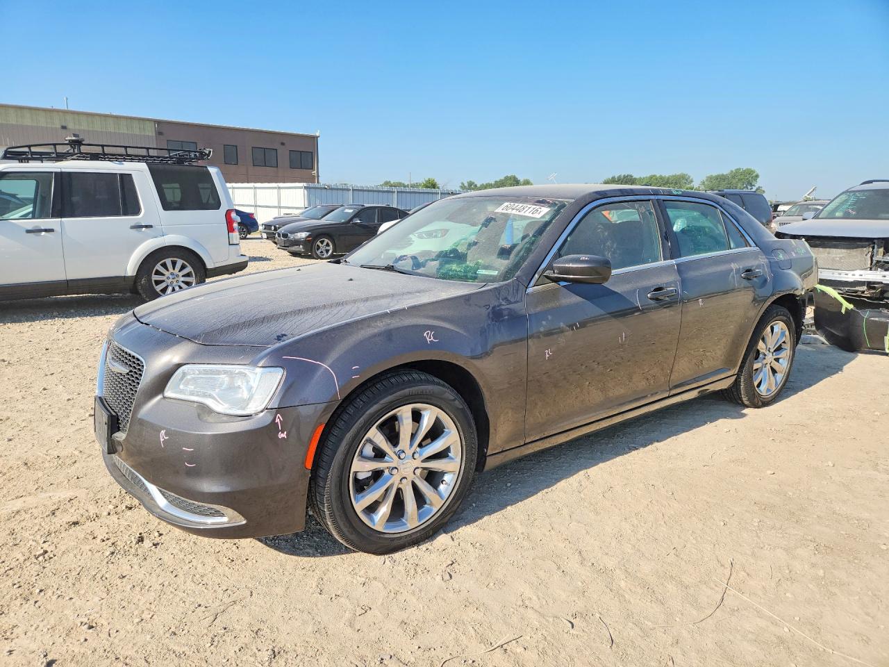 2017 Chrysler 300 Limited, VIN 2C3CCARG9HH534281 — Зад