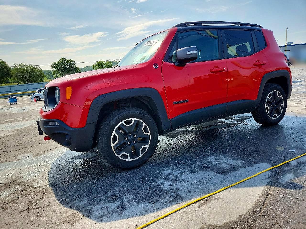 2016 Jeep Renegade Trailhawk, VIN ZACCJBCT5GPE15055 — Перед