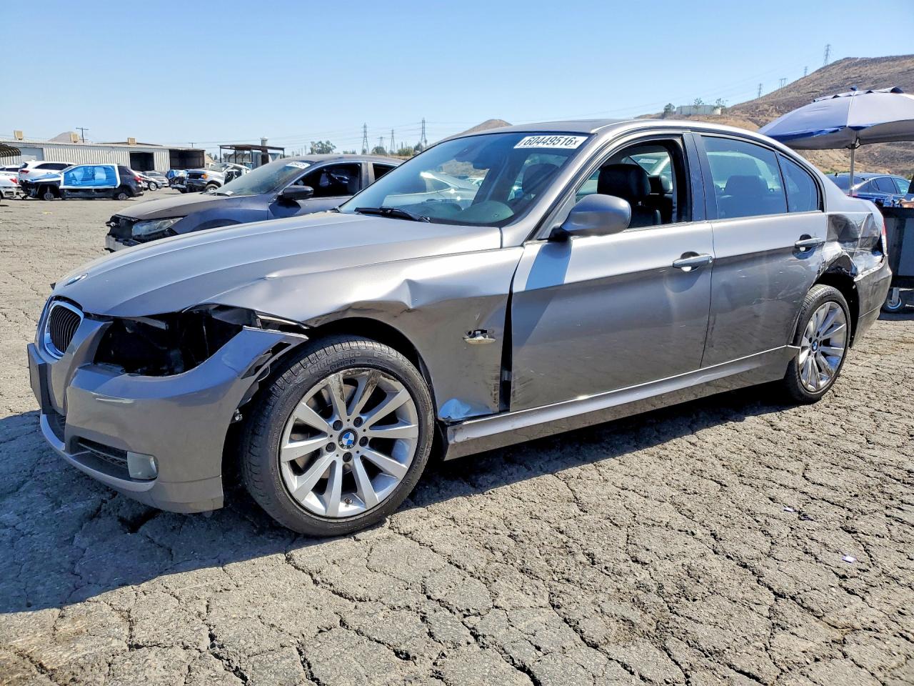 2011 BMW 3 Series 328i, VIN WBAPH5G57BNM75640 — Front end