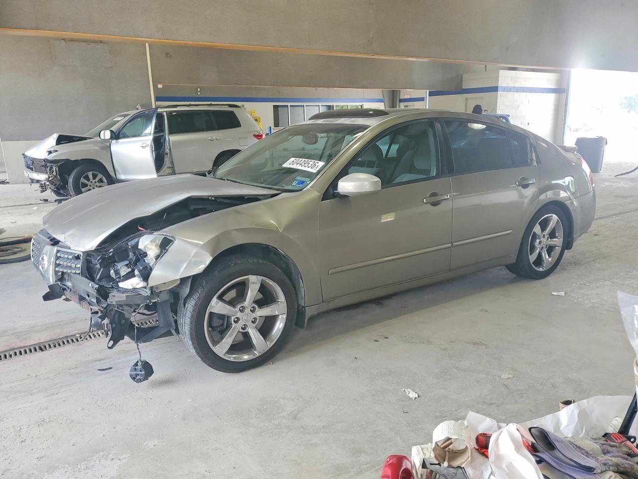 2005 Nissan Maxima SE, VIN 1N4BA41E45C803736 — Перед