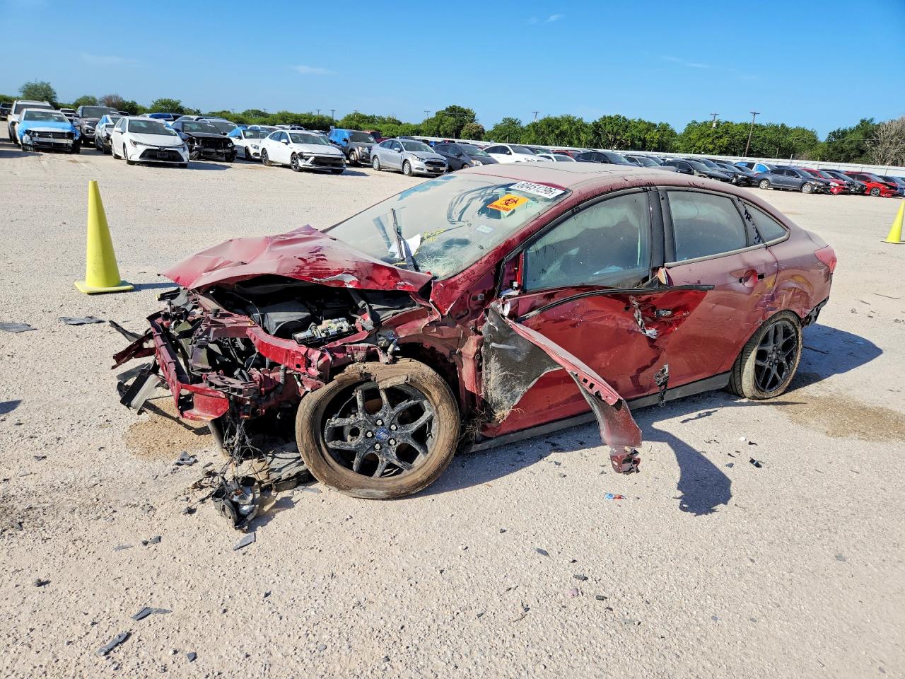 2016 Ford Focus SE, VIN 1FADP3F27GL295362 — All over