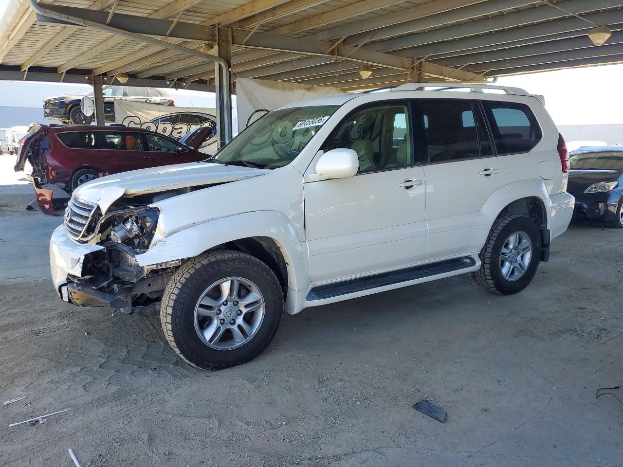 2006 Lexus GX 470, VIN JTJBT20XX60116725 — Front end