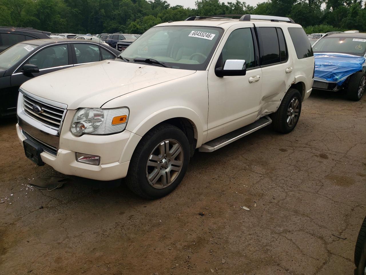 2009 Ford Explorer Limited, VIN 1FMEU75E79UA38365 — Side