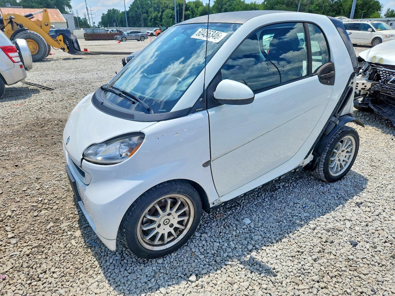 2011 Smart fortwo Pure, VIN WMEEJ3BAXBK469907 — Rear end