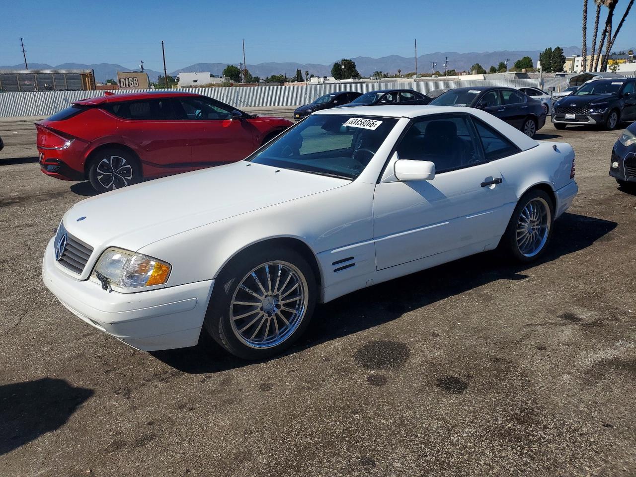 1998 Mercedes-Benz SL 500, VIN WDBFA67F8WF170857 — Minor dents and scratches