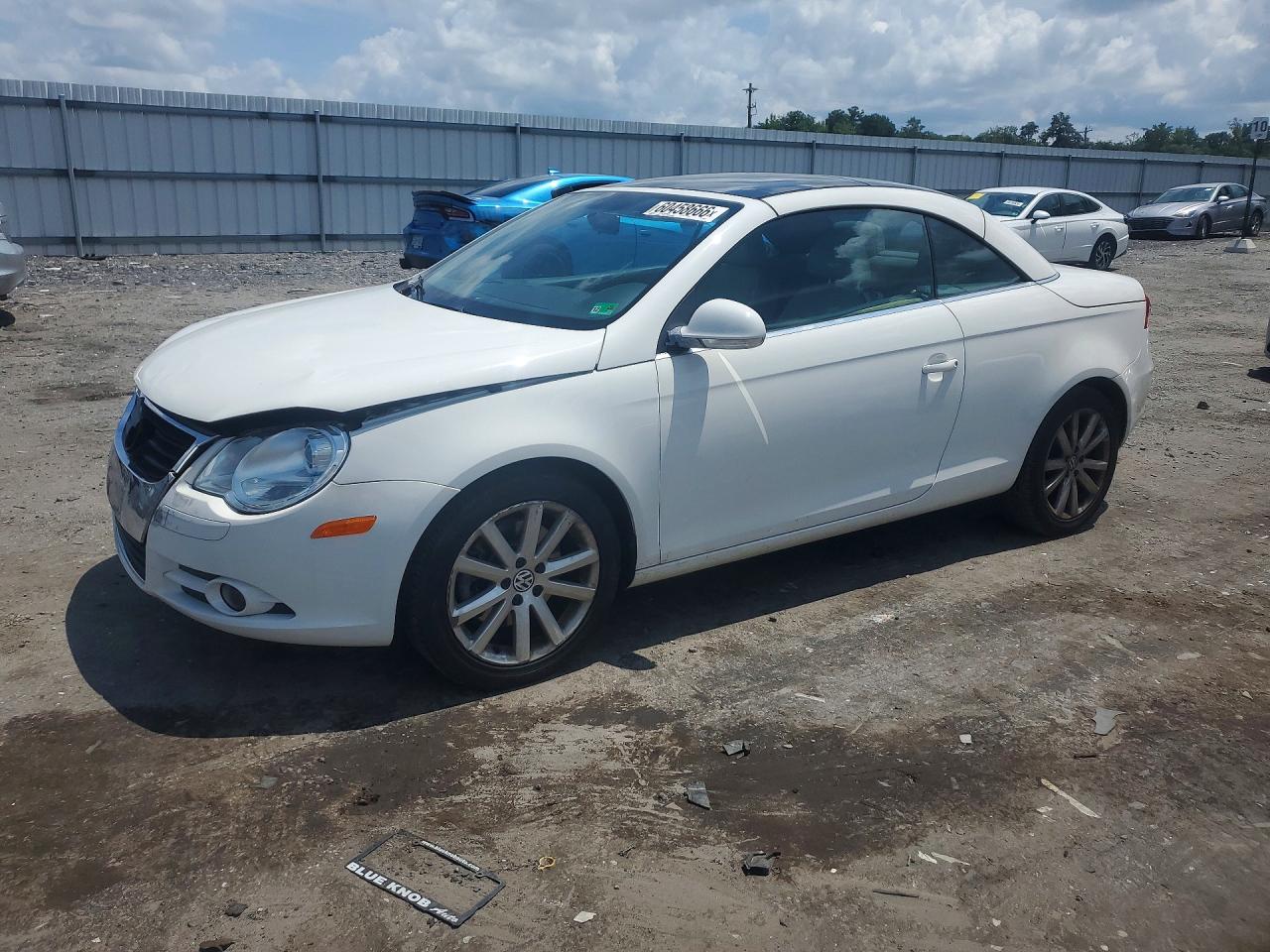 2008 Volkswagen Eos Turbo, VIN WVWBA71F68V010399 — Front end