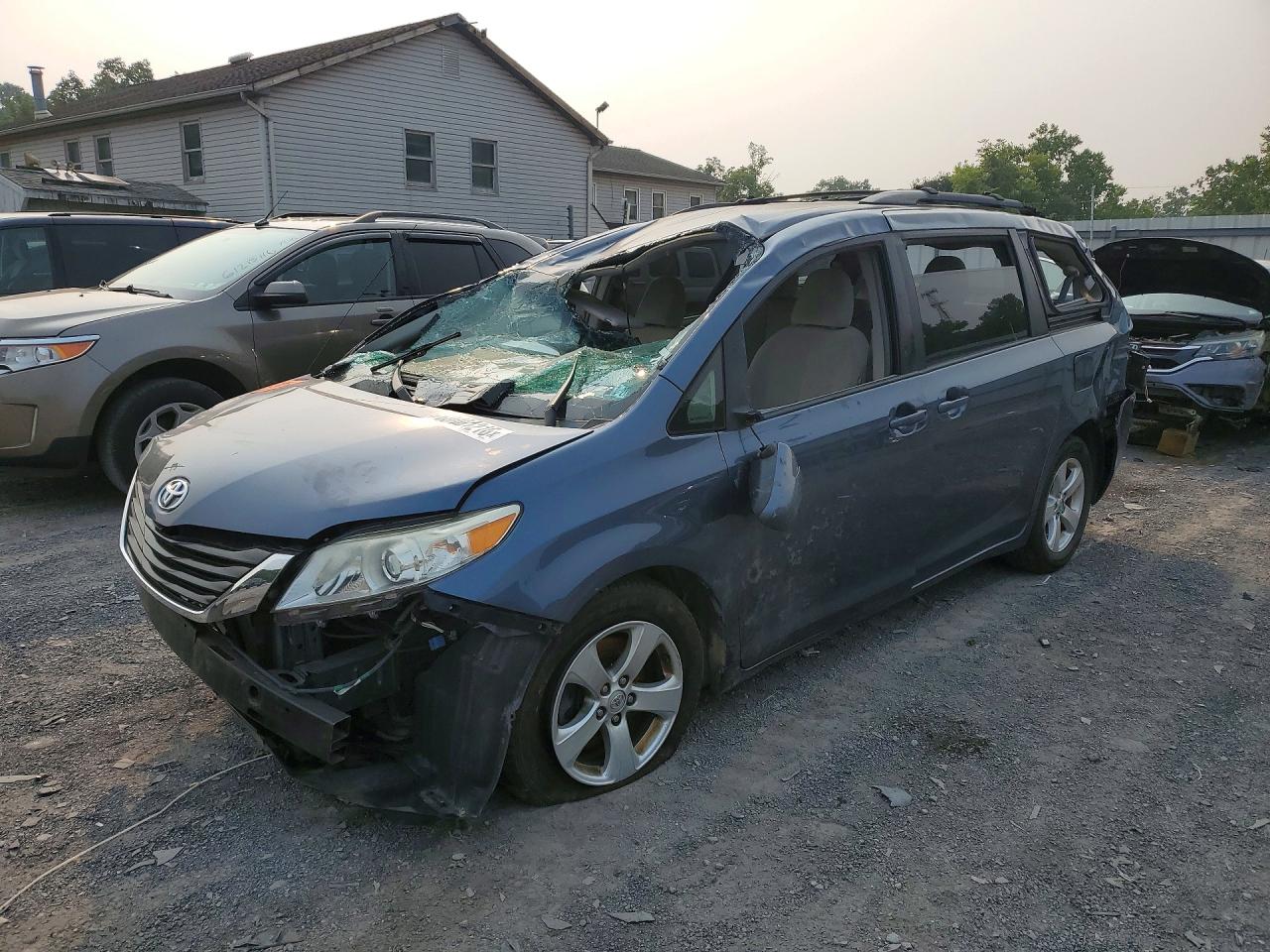 2013 Toyota Sienna LE, VIN 5TDKK3DC9DS404992 — All over