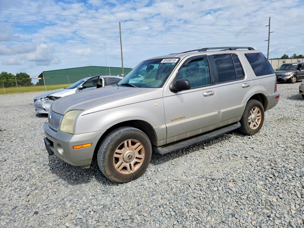 2002 Mercury Mountaineer Convenience, VIN 4M2ZU66K32UJ37012 — Механическое