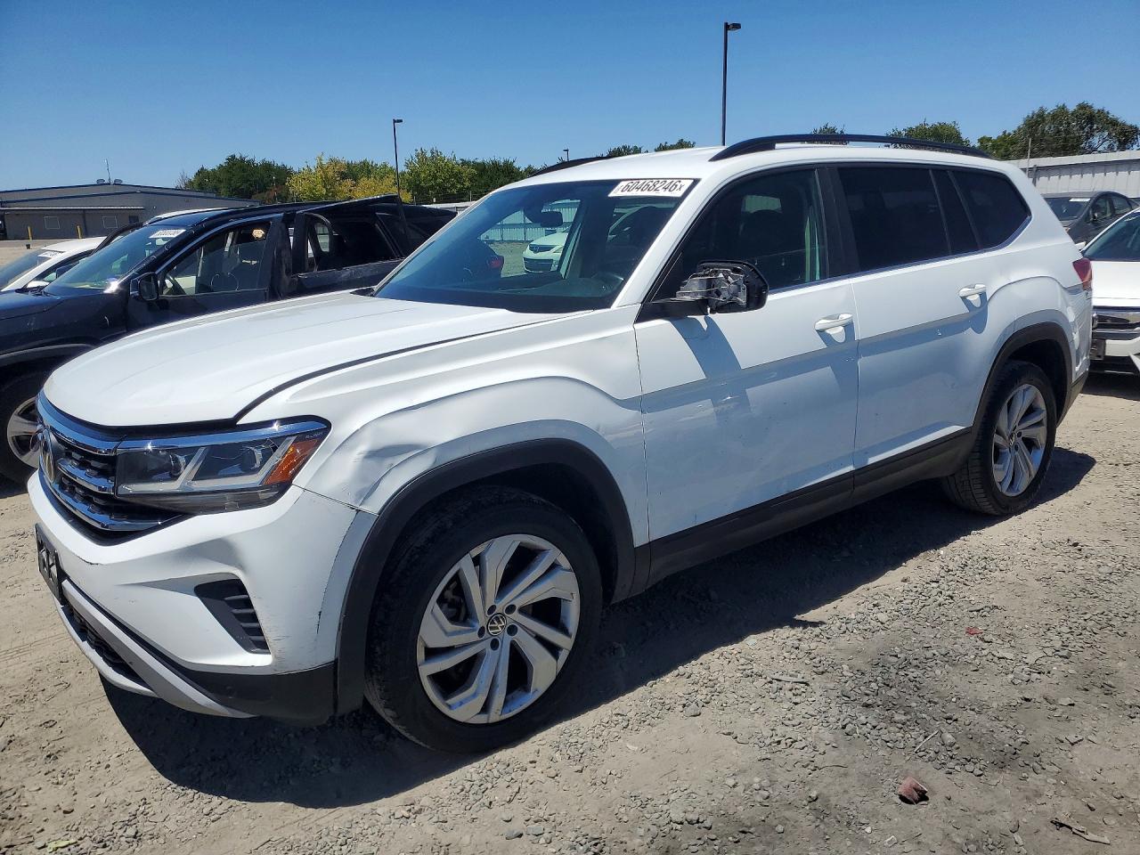 2021 Volkswagen Atlas SE, VIN 1V2WR2CA1MC568776 — Front end