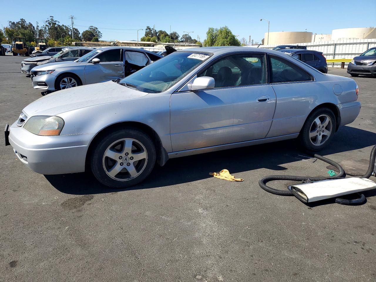 2003 Acura CL w/Navigation System, VIN 19UYA425X3A000975 — Vandalism