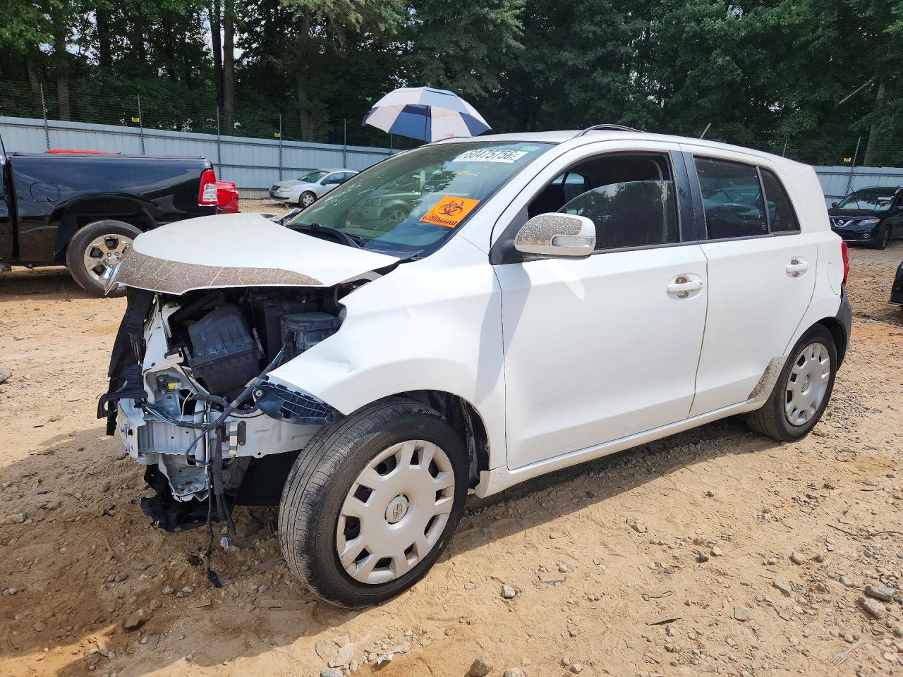 2010 Scion xD, VIN JTKKU4B46A1003641 — Front end
