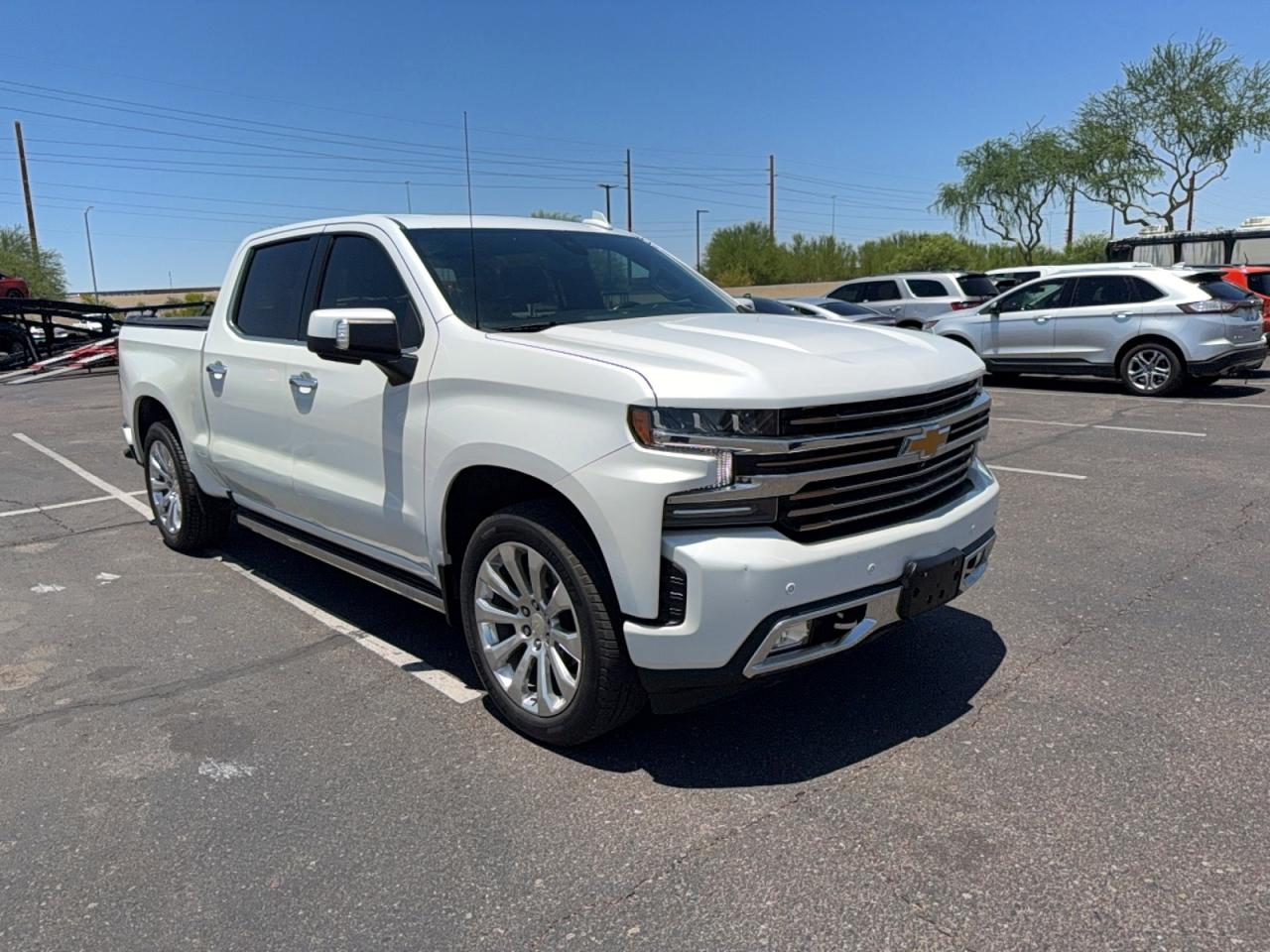 2021 Chevrolet Silverado 1500 High Country, VIN 3GCUYHEL2MG150494 — Minor dents and scratches