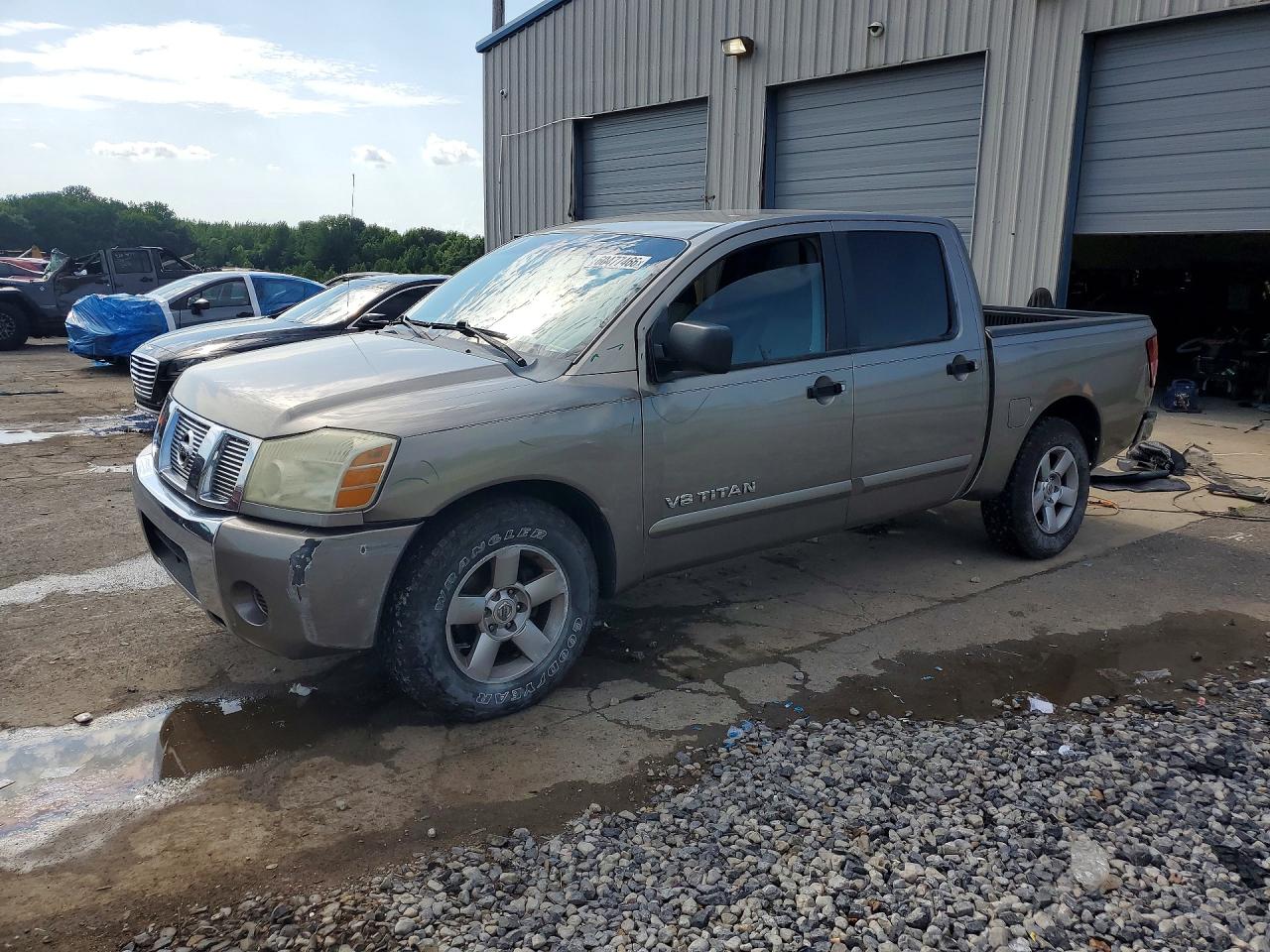 2006 Nissan Titan SE, VIN 1N6AA07A26N554648 — Side