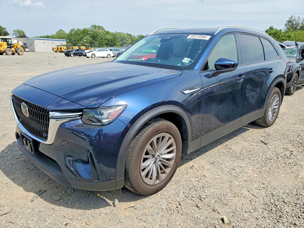 2025 Mazda CX-90 Preferred, VIN JM3KKBHD2S1217561 — Side