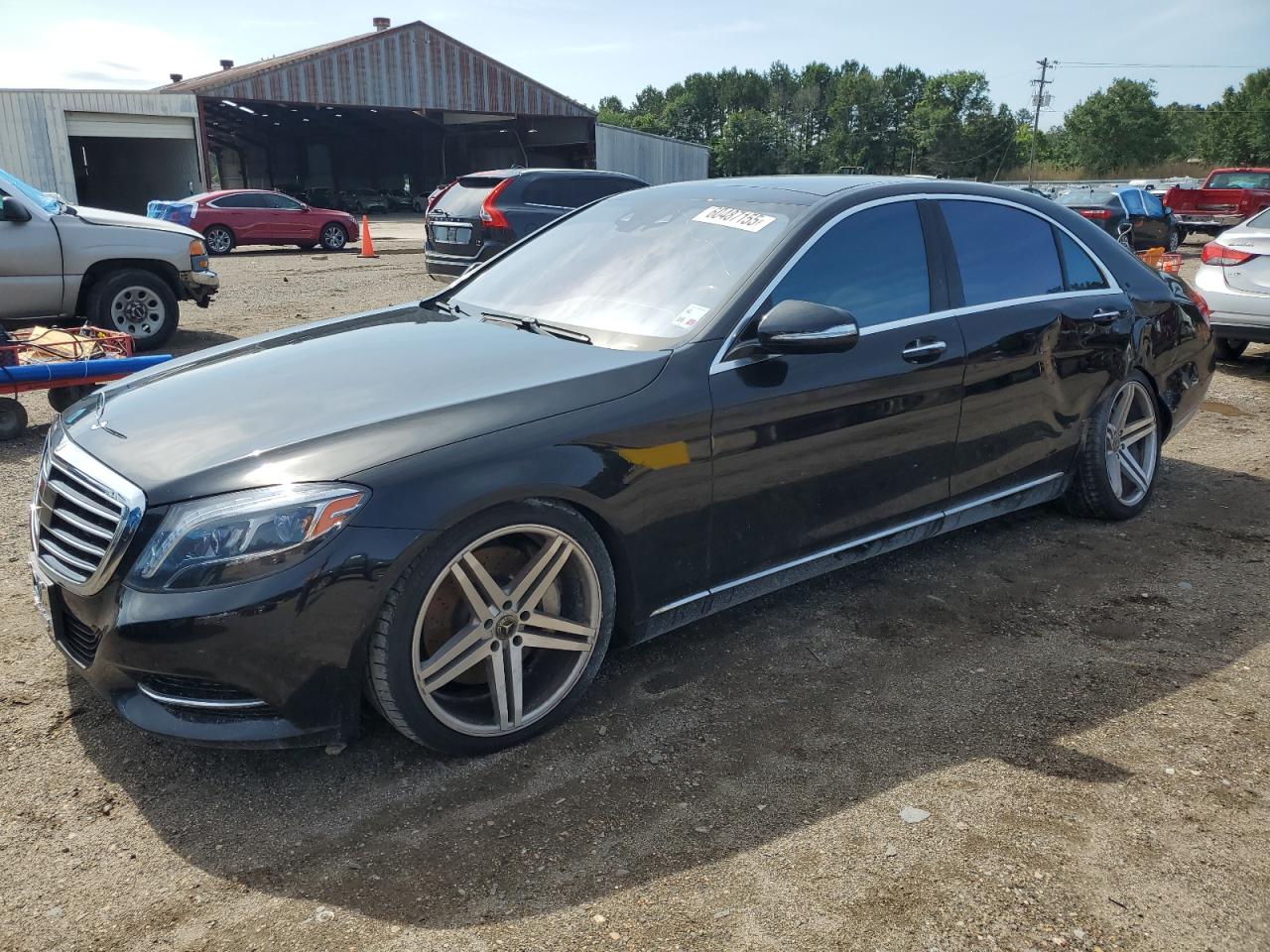 2015 Mercedes-Benz S 550, VIN WDDUG8CB5FA092403 — Side