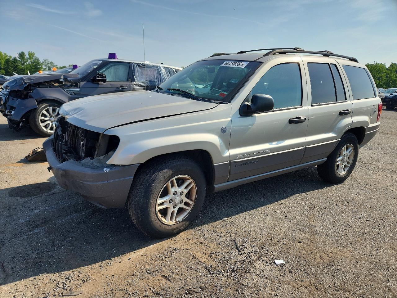 2004 Jeep Grand Cherokee Laredo, VIN 1J4GW48SX4C290580 — Перед