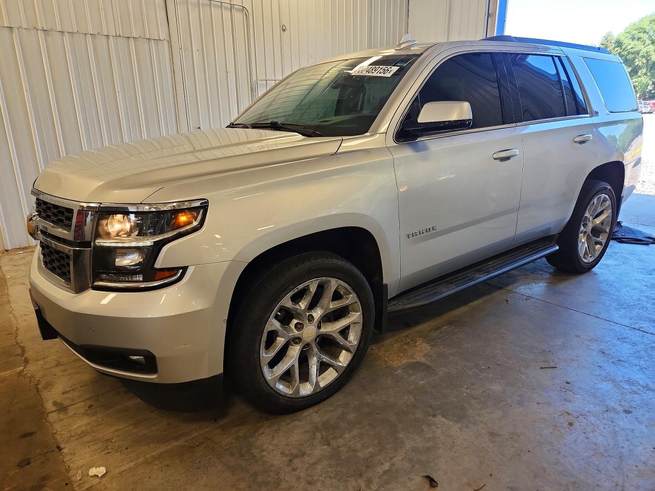 2016 Chevrolet Tahoe LT, VIN 1GNSKBKC6GR312729 — Град