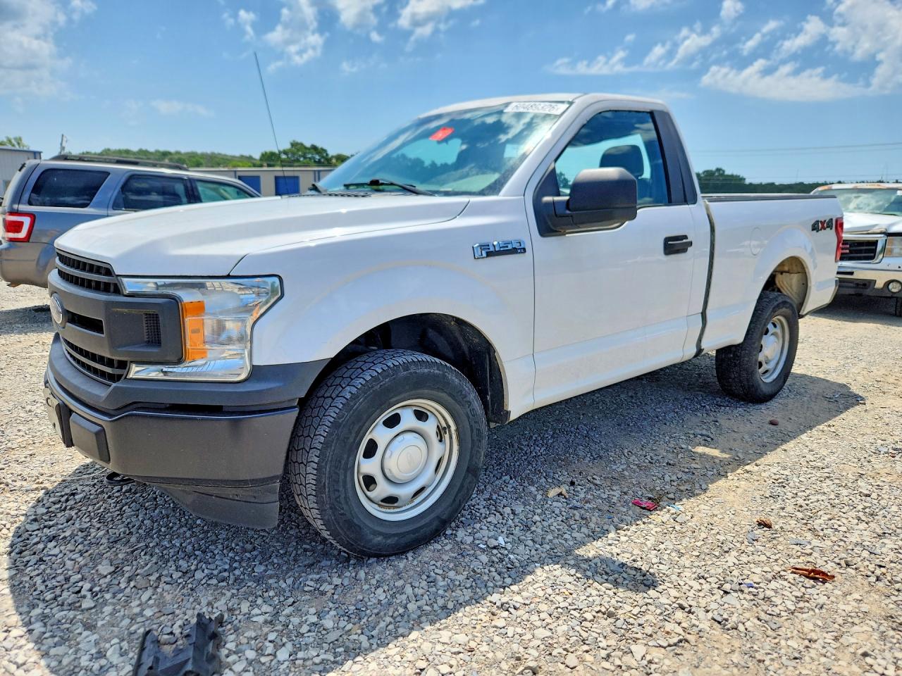 2018 Ford F-150 XL, VIN 1FTMF1E56JKG03941 — Roof