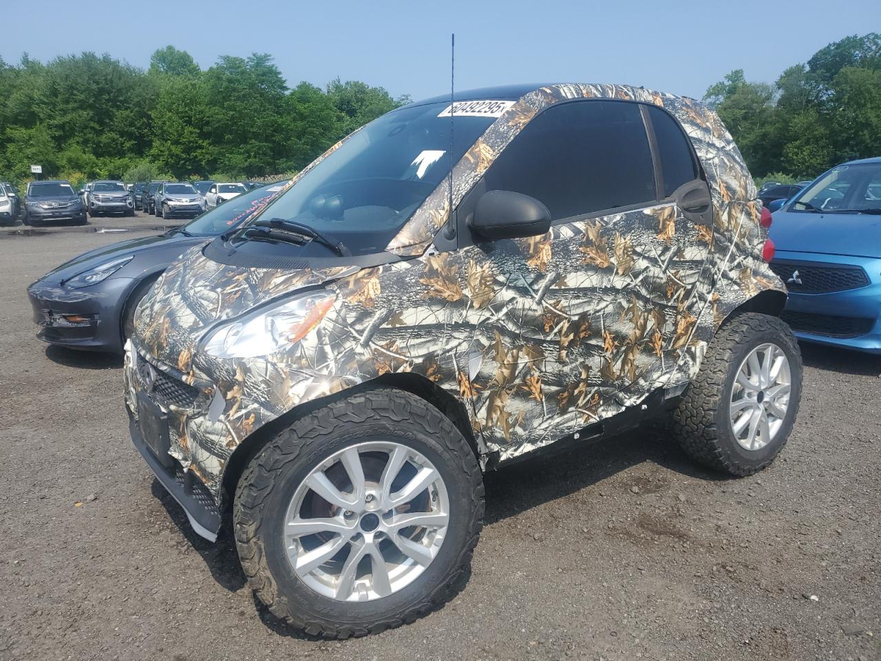 2014 Smart fortwo Passion, VIN WMEEJ9AA9EK737869 — Днище