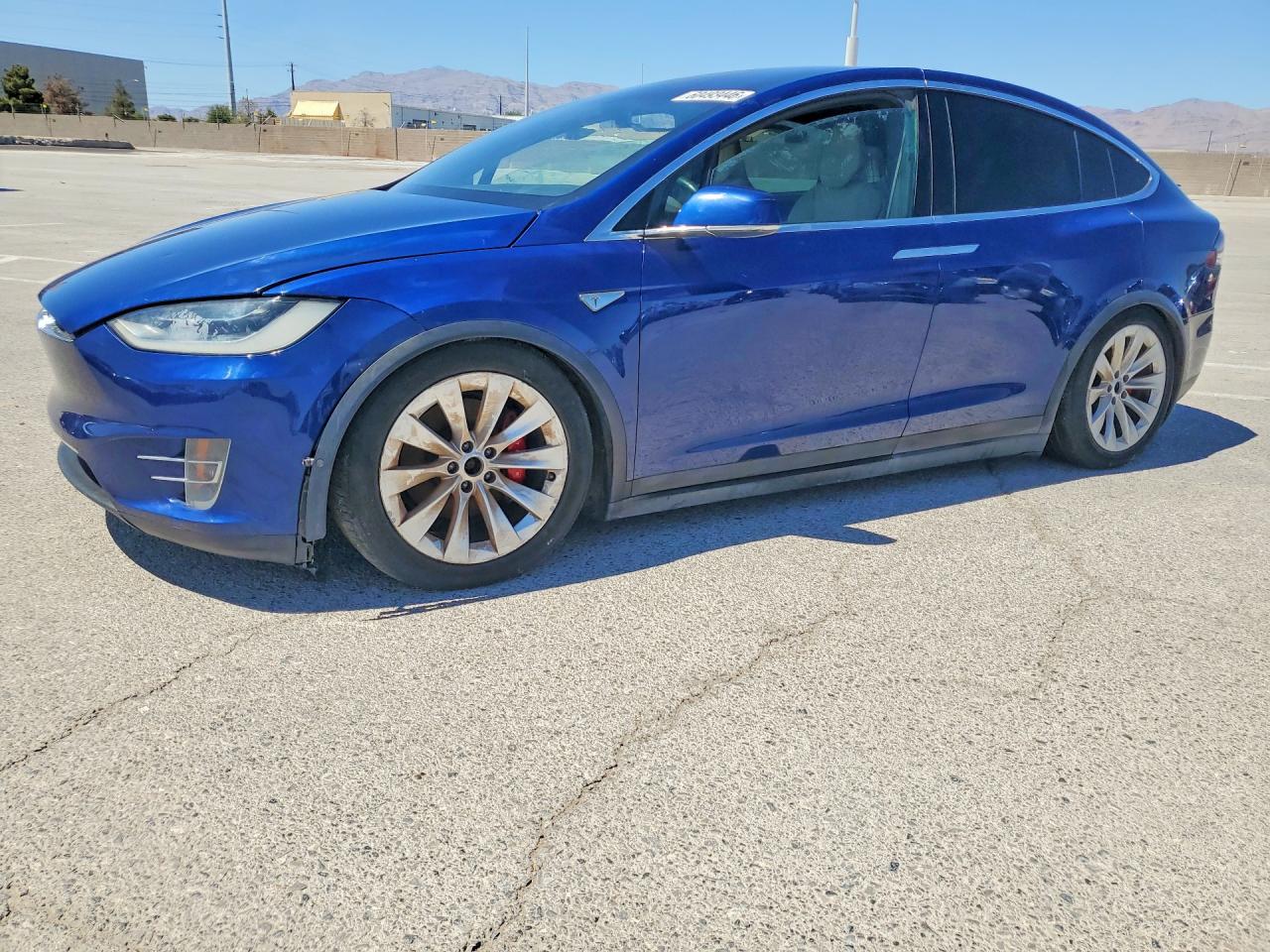 2016 Tesla Model X P90D, VIN 5YJXCBE4XGF006994 — Front end