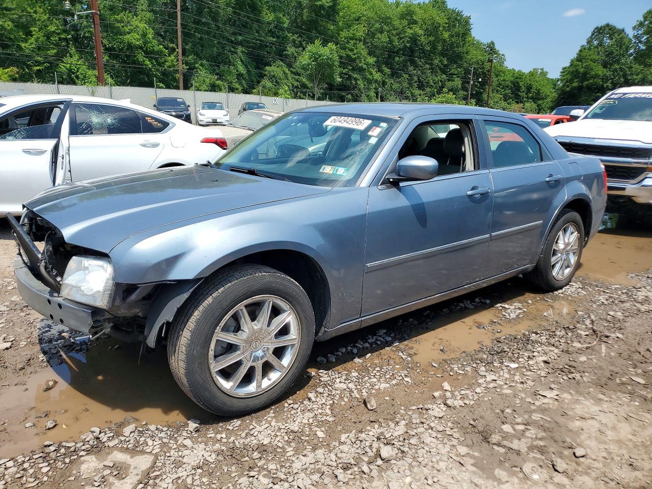 2007 Chrysler 300 Limited, VIN 2C3LK53GX7H740808 — Перед