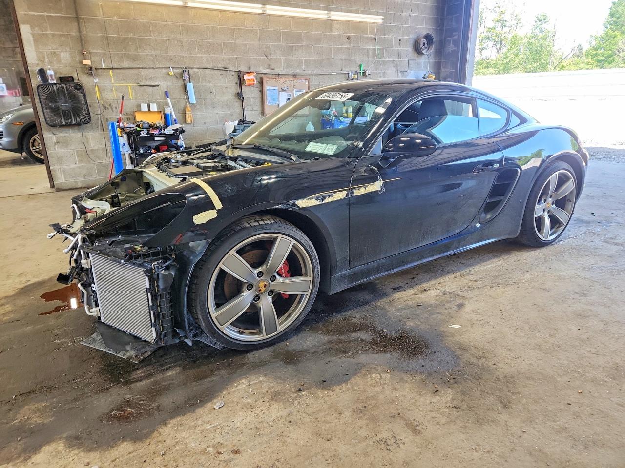 2018 Porsche 718 Cayman S, VIN WP0AB2A87JK278477 — Front end