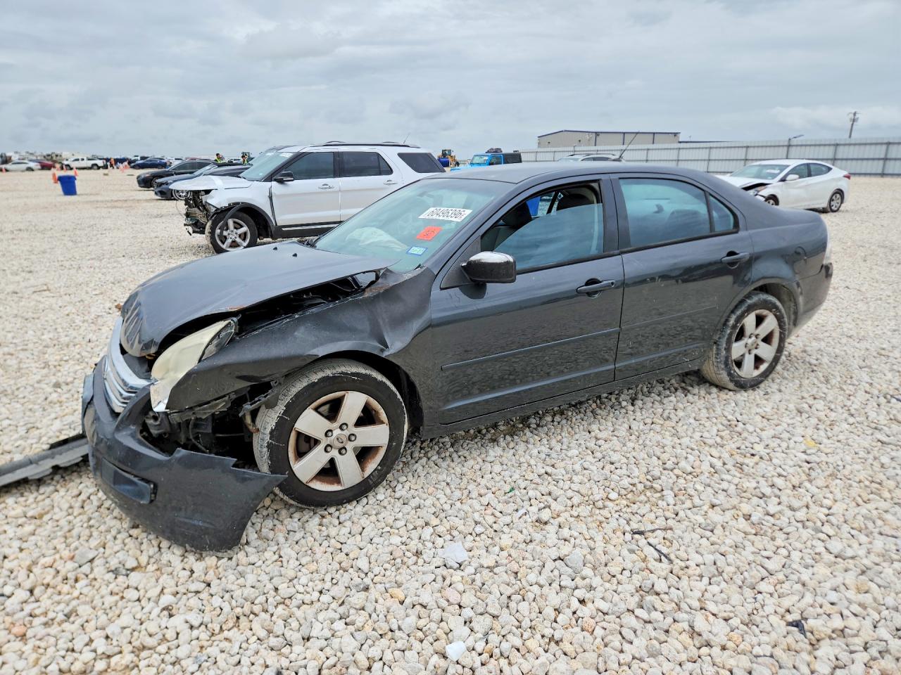 2007 Ford Fusion SE, VIN 3FAHP07Z27R234529 — Перед
