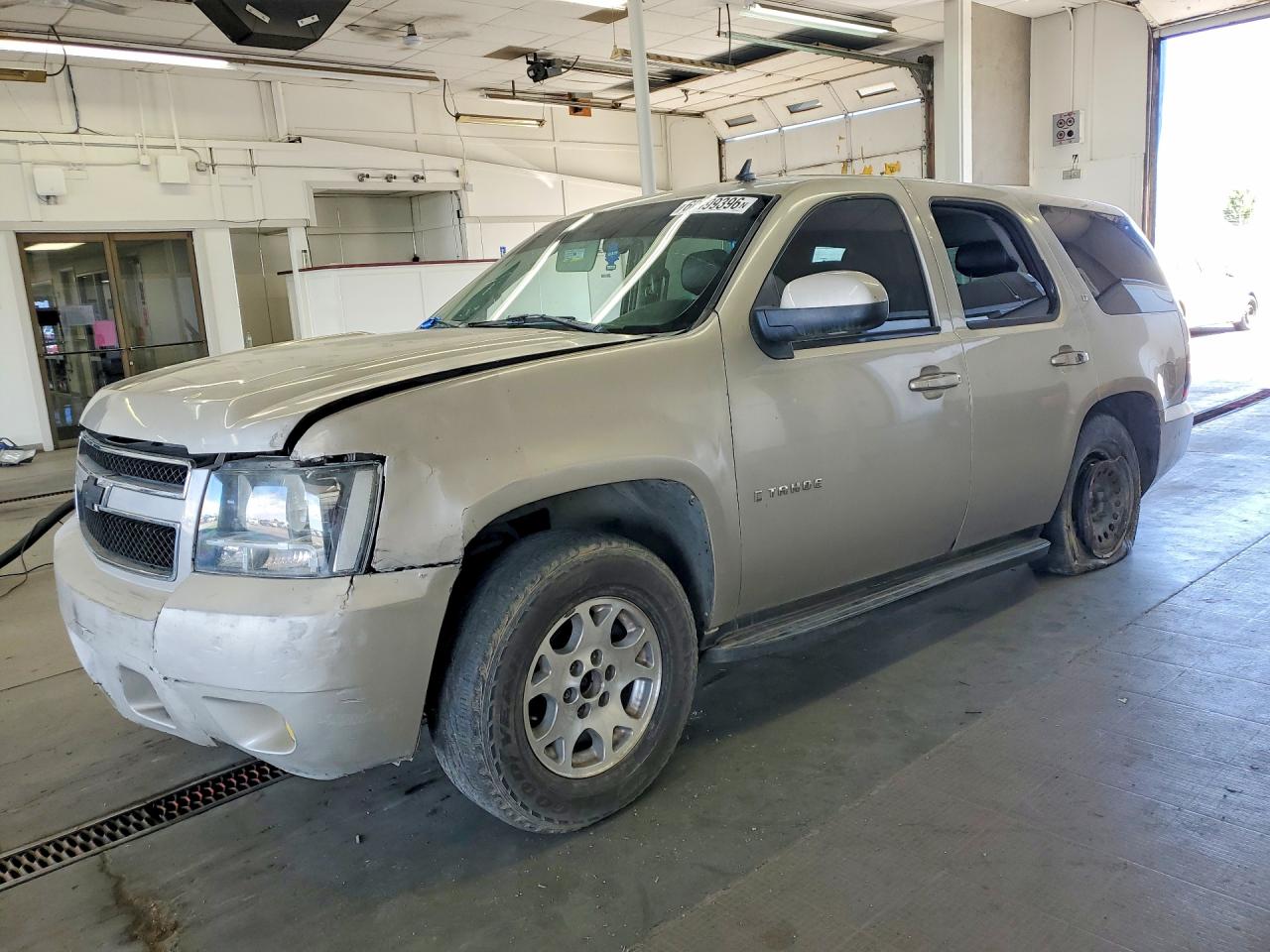 2007 Chevrolet Tahoe LT, VIN 1GNFK13007R236960 — Перед