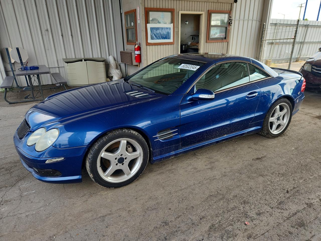 2003 Mercedes-Benz SL 500, VIN WDBSK75F53F039000 — Front end