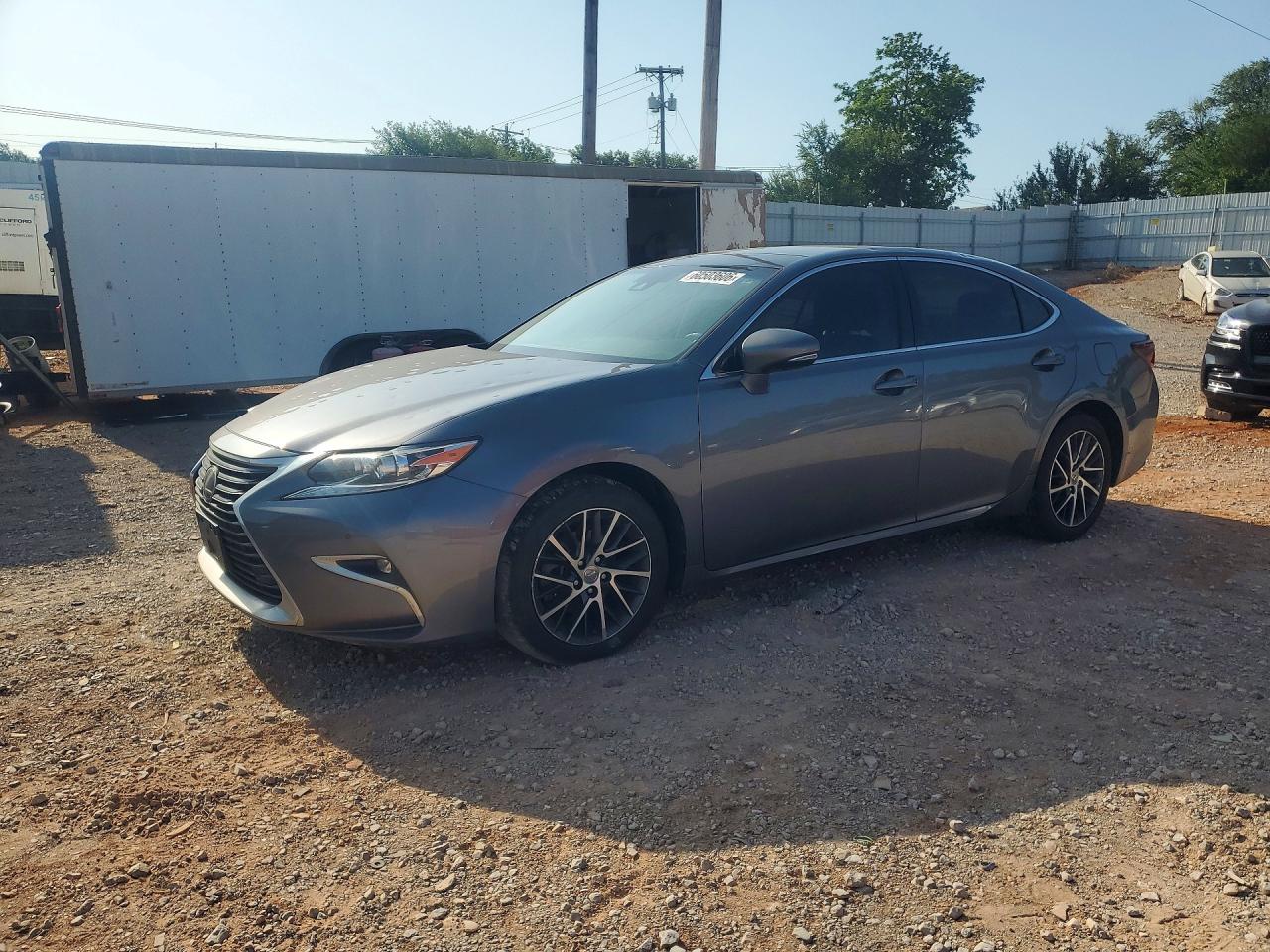 2016 Lexus ES 330, VIN JTHBK1GG8G2215361 — Град