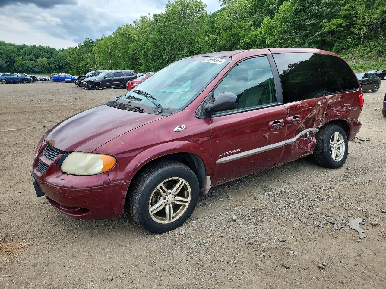 2001 Dodge Caravan Sport, VIN 1B4GP45321B188530 — Side