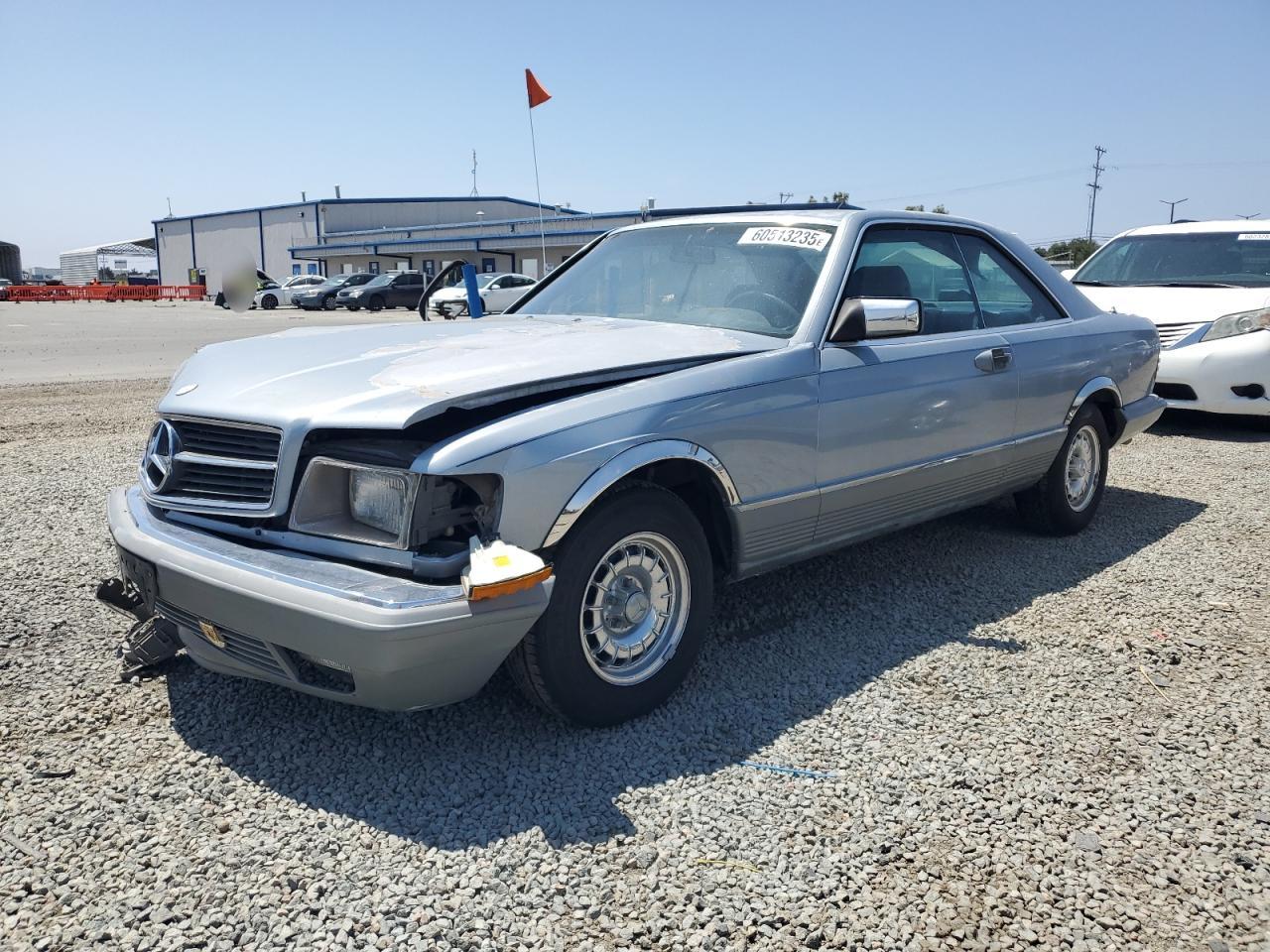 1984 Mercedes-Benz 500, VIN WDBCA44A6EA049949 — Front end