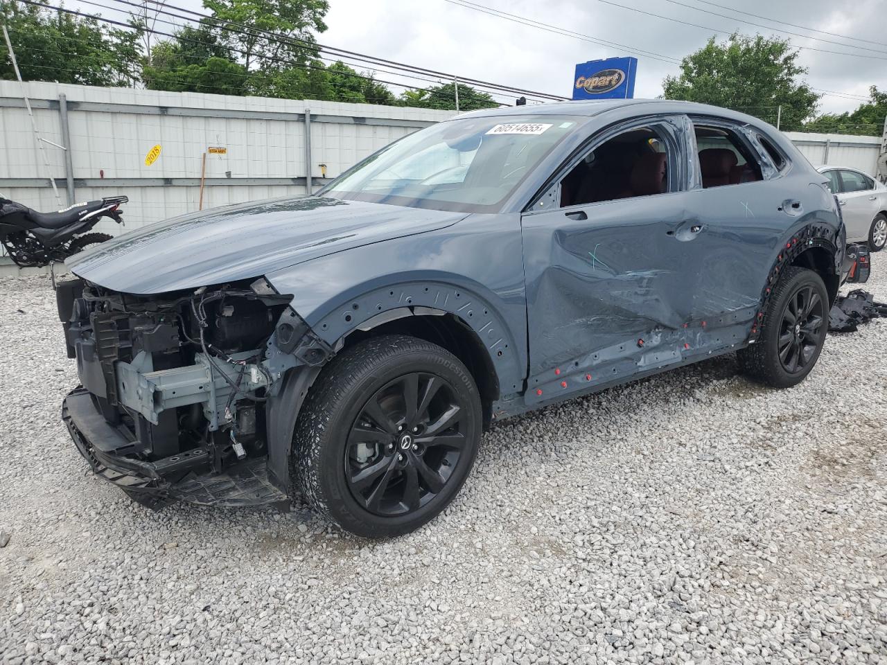 2022 Mazda CX-30 S Carbon Edition, VIN 3MVDMBCL9NM415537 — Auction photo