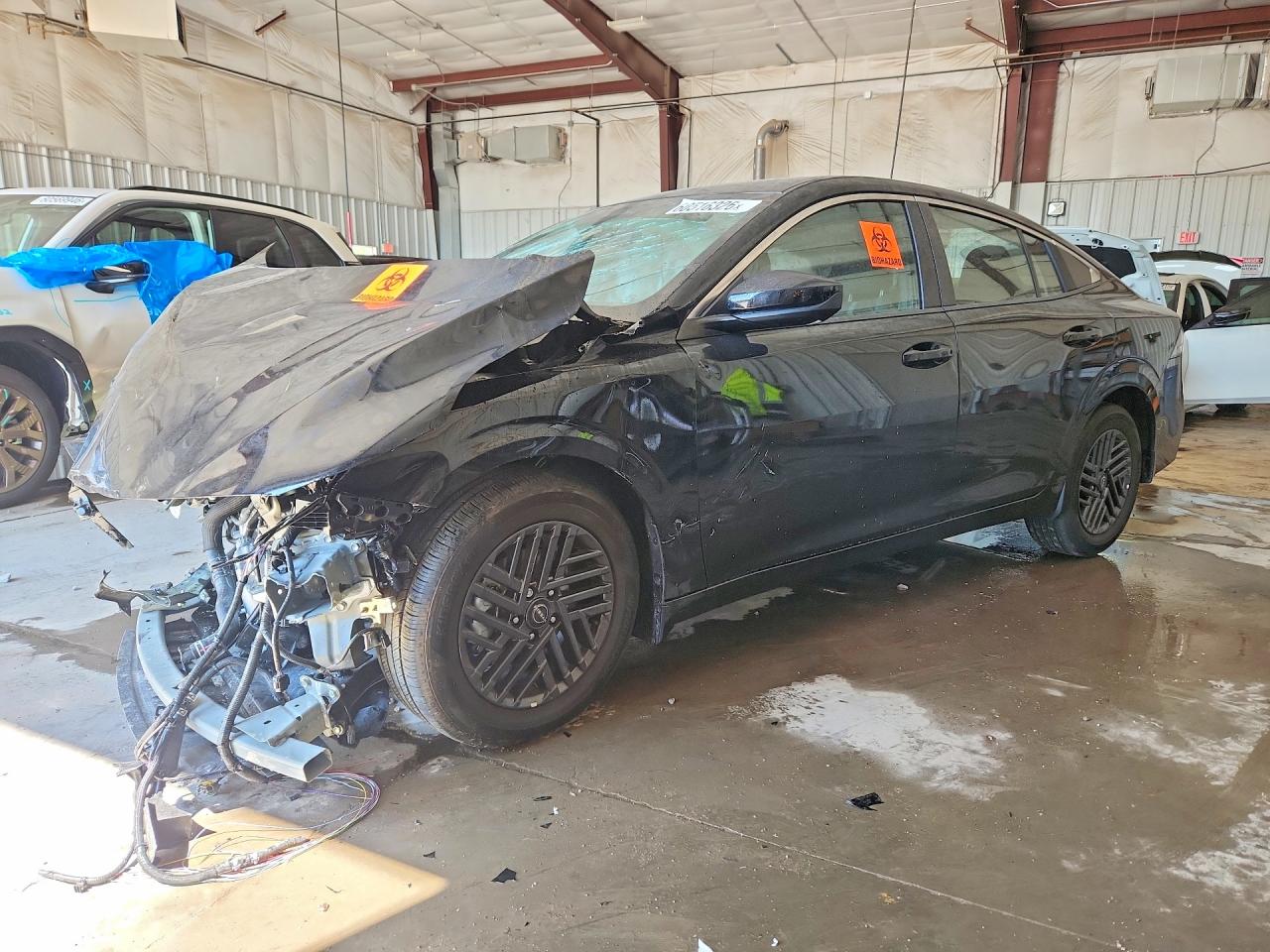 2026 Nissan Sentra SV, VIN 3N1AB9CV0TY270756 — Перед
