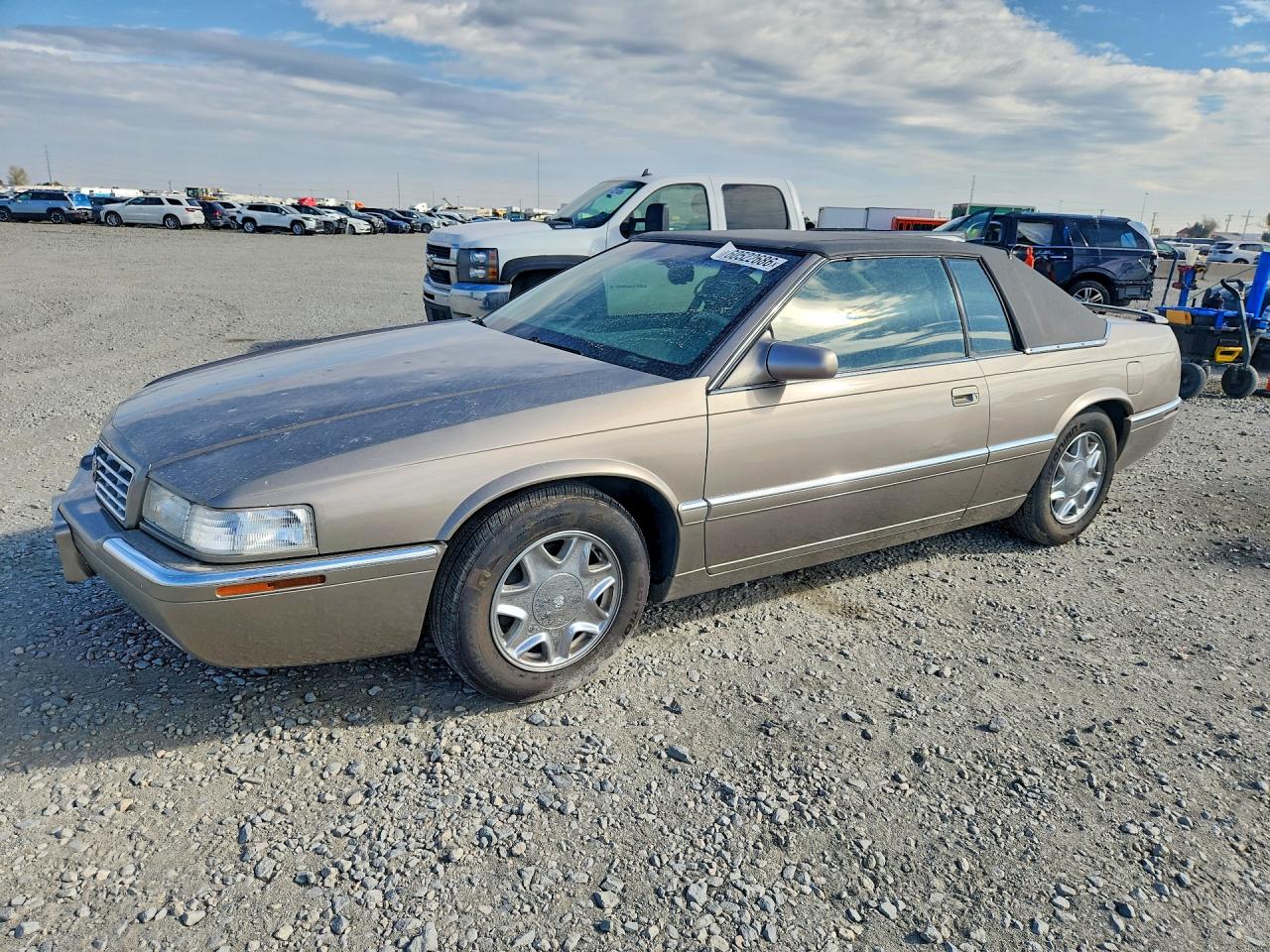 2001 Cadillac Eldorado ESC, VIN 1G6EL12Y51B104448 — Hail