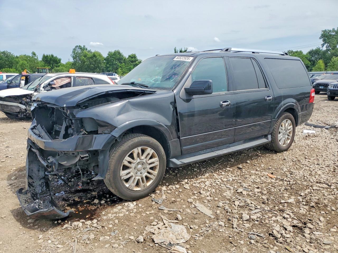 2011 Ford Expedition Max Limited, VIN 1FMJK2A50BEF36520 — Front end