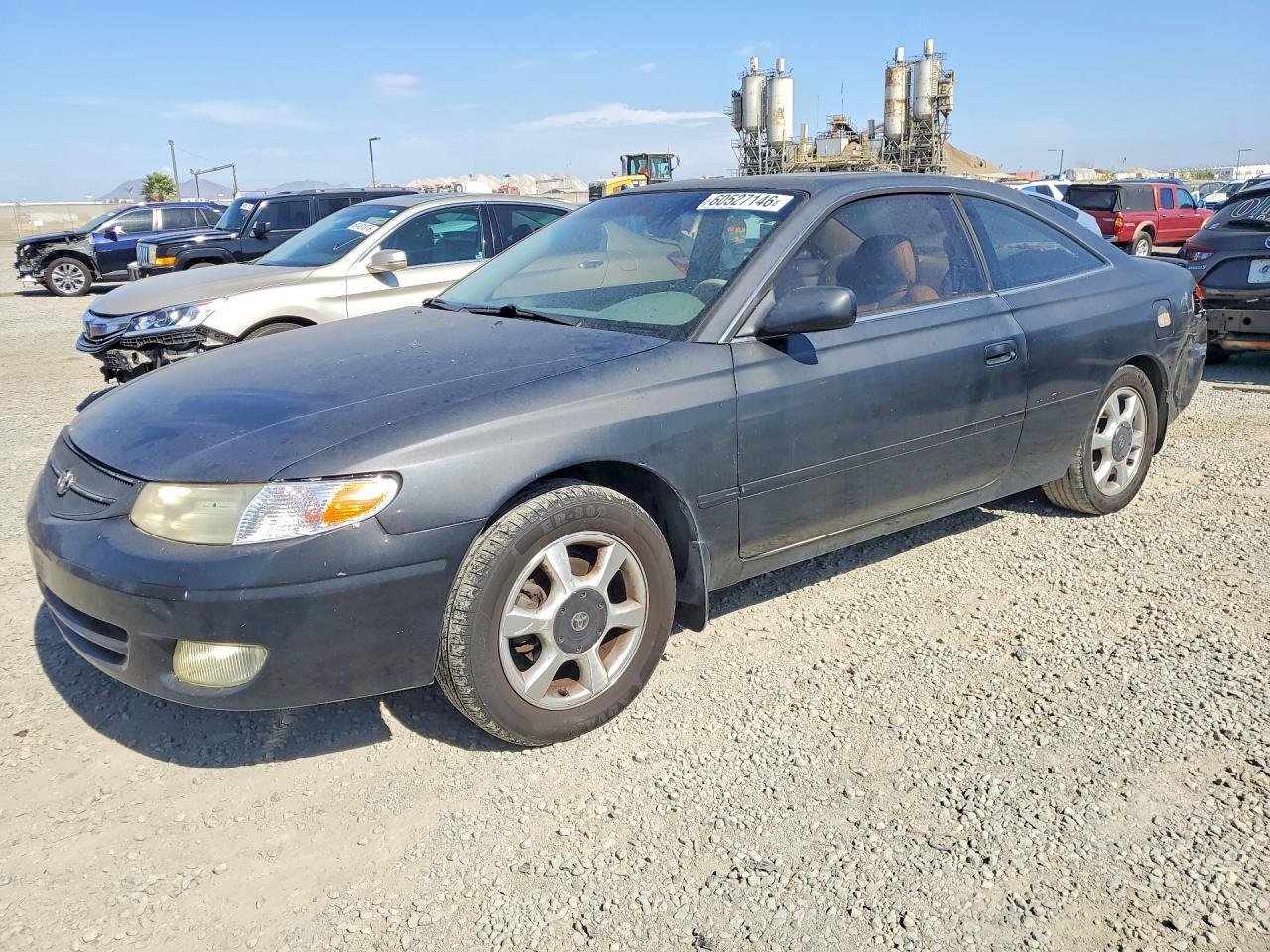 2000 Toyota Solara SLE, VIN 2T1CF28P9YC412072 — Rear end