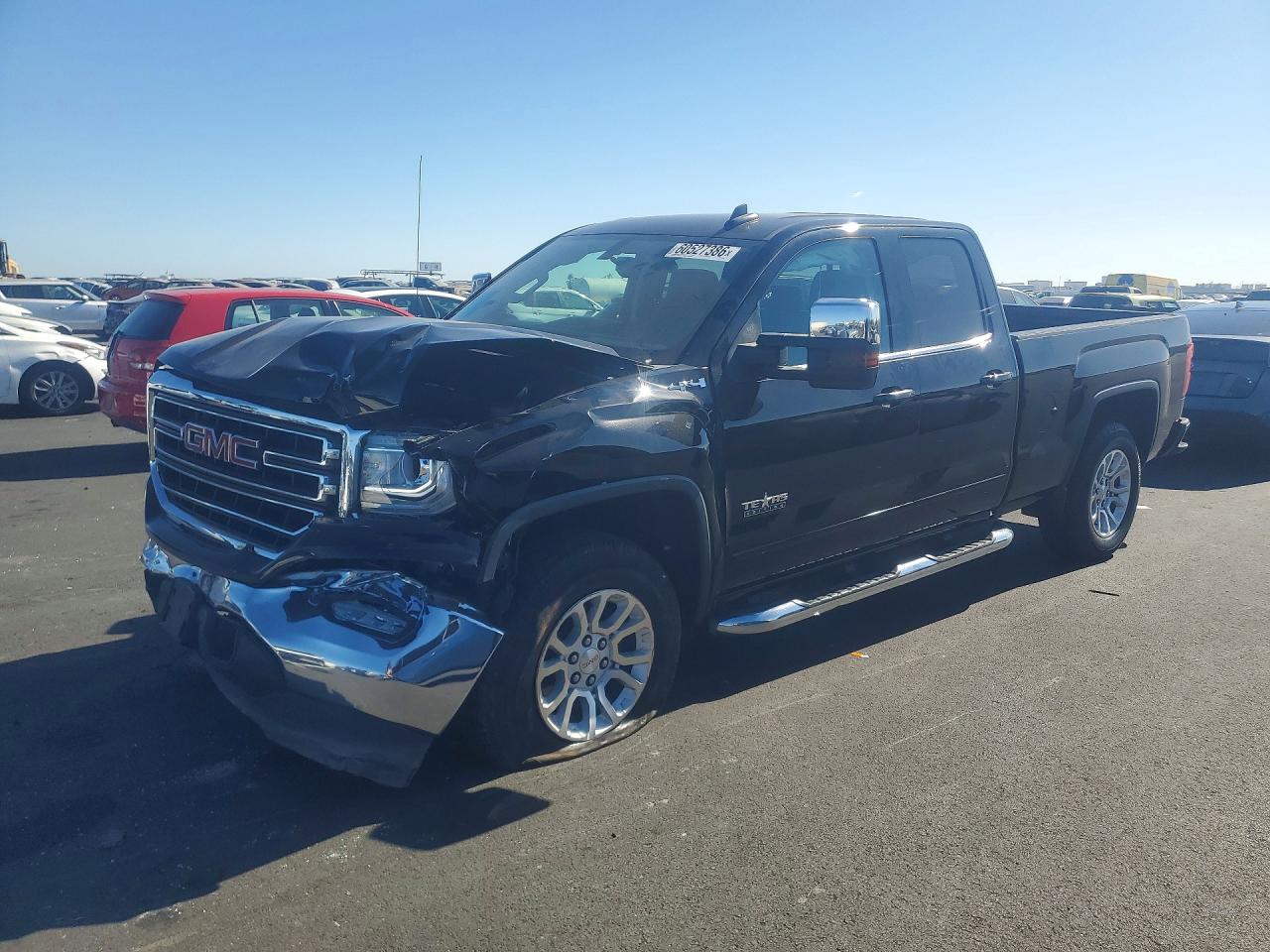 2018 GMC Sierra 1500 SLE, VIN 1GTV2MEC0JZ306154 — Front end