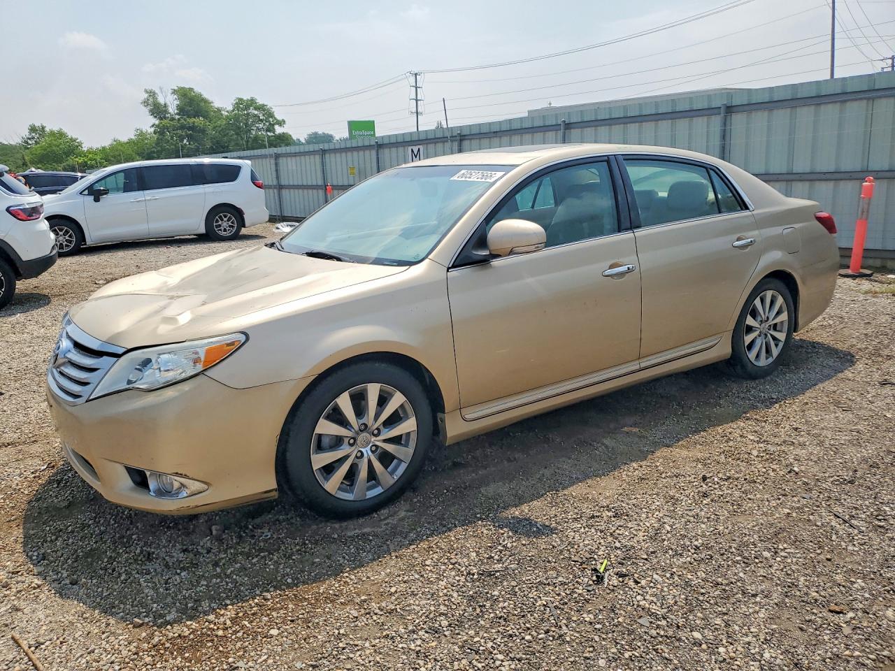 2011 Toyota Avalon, VIN 4T1BK3DB3BU413876 — Front end
