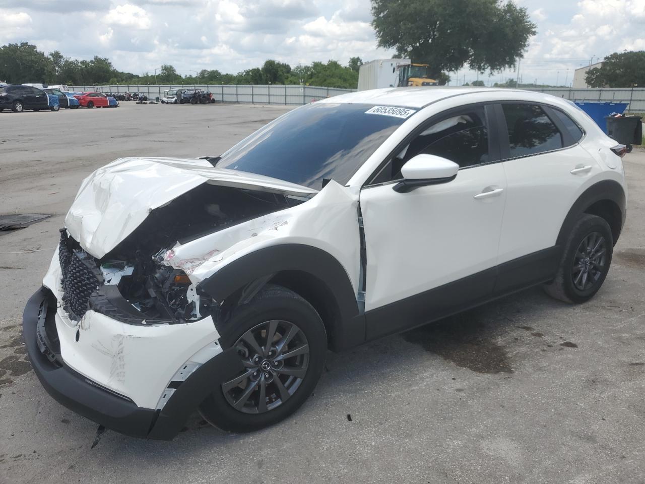 2021 Mazda CX-30 S, VIN 3MVDMAAL7MM264788 — Front end