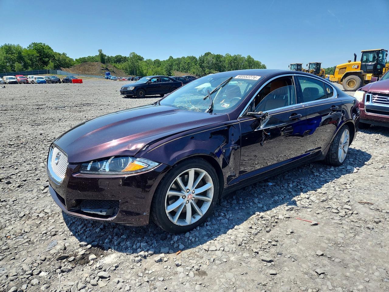 2015 Jaguar XF Portfolio, VIN SAJWJ0FF6F8U70564 — Front end