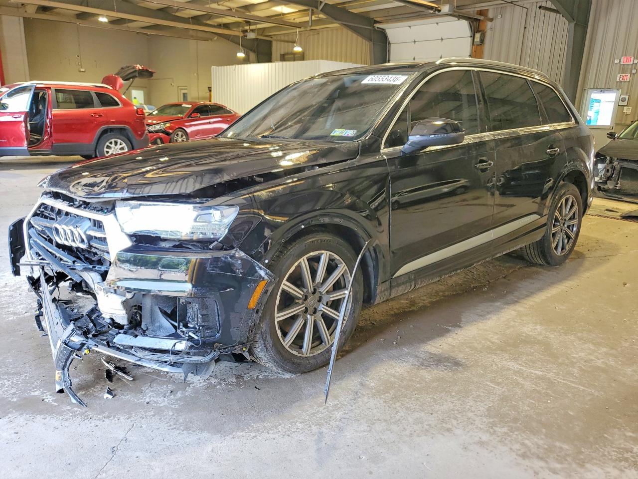 2018 Audi Q7 Premium Plus, VIN WA1LAAF78JD017671 — Перед